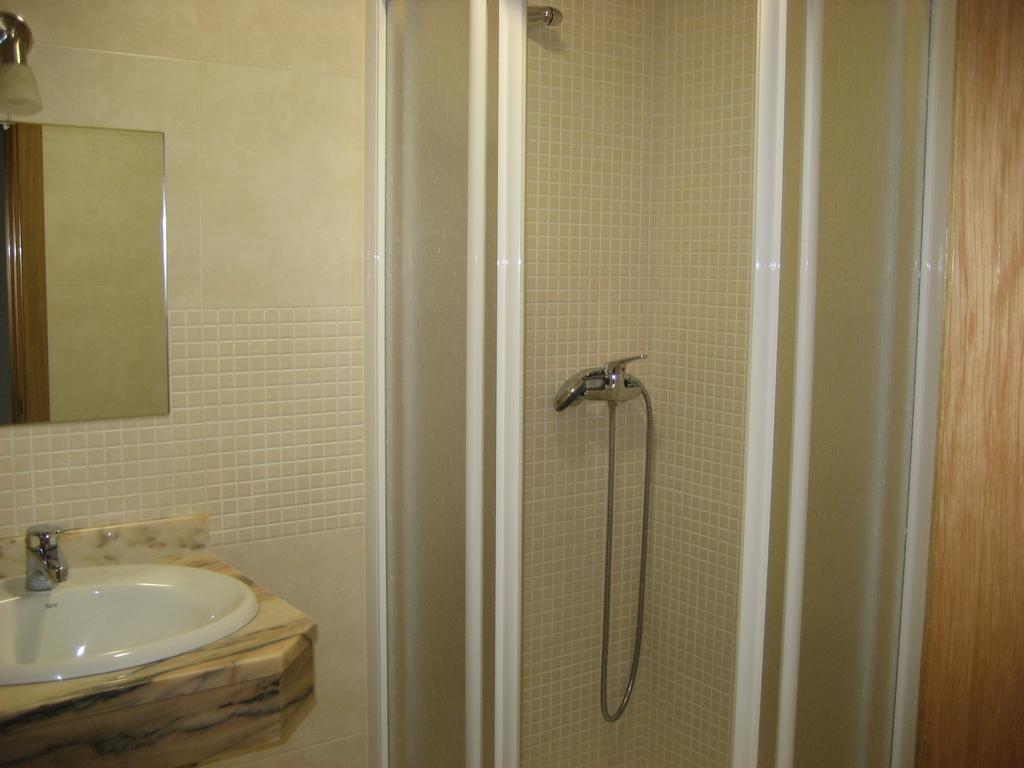 ארטיקסו Pension Residencia Caola חדר תמונה